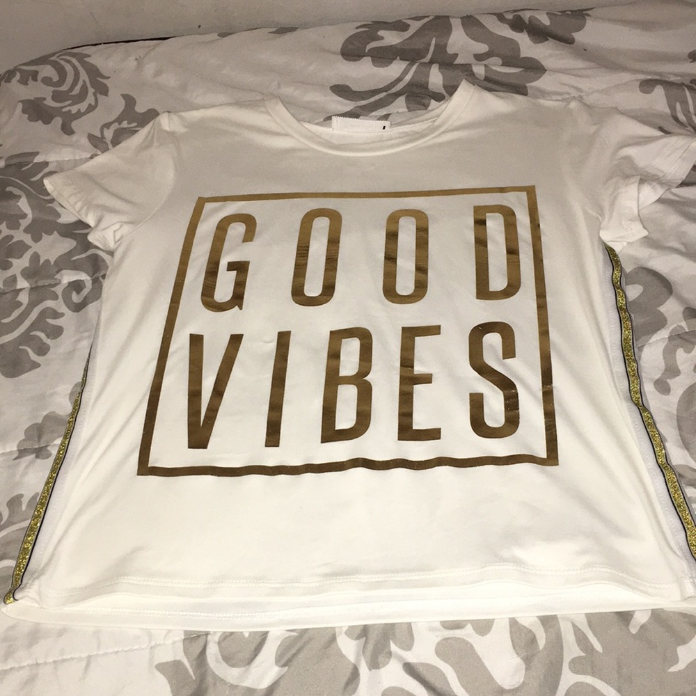 Good Vibes Short Sleeve Shirt